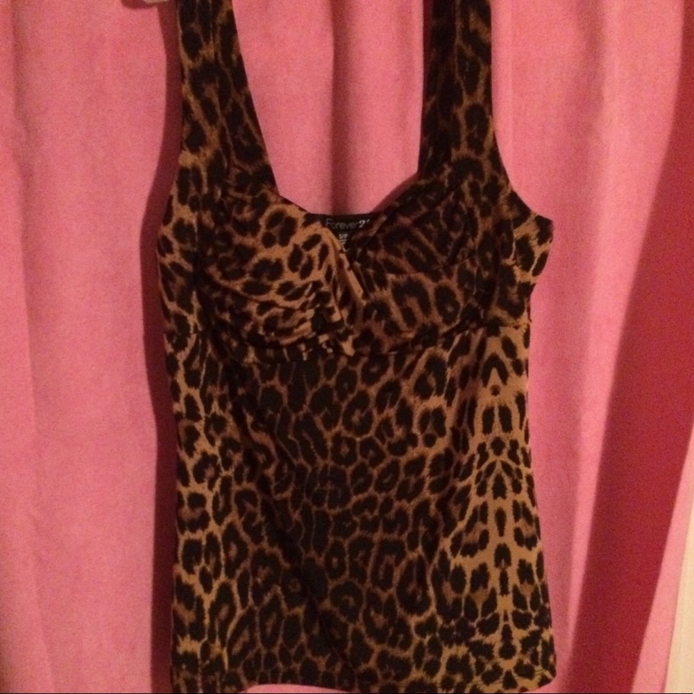 Leopard tank